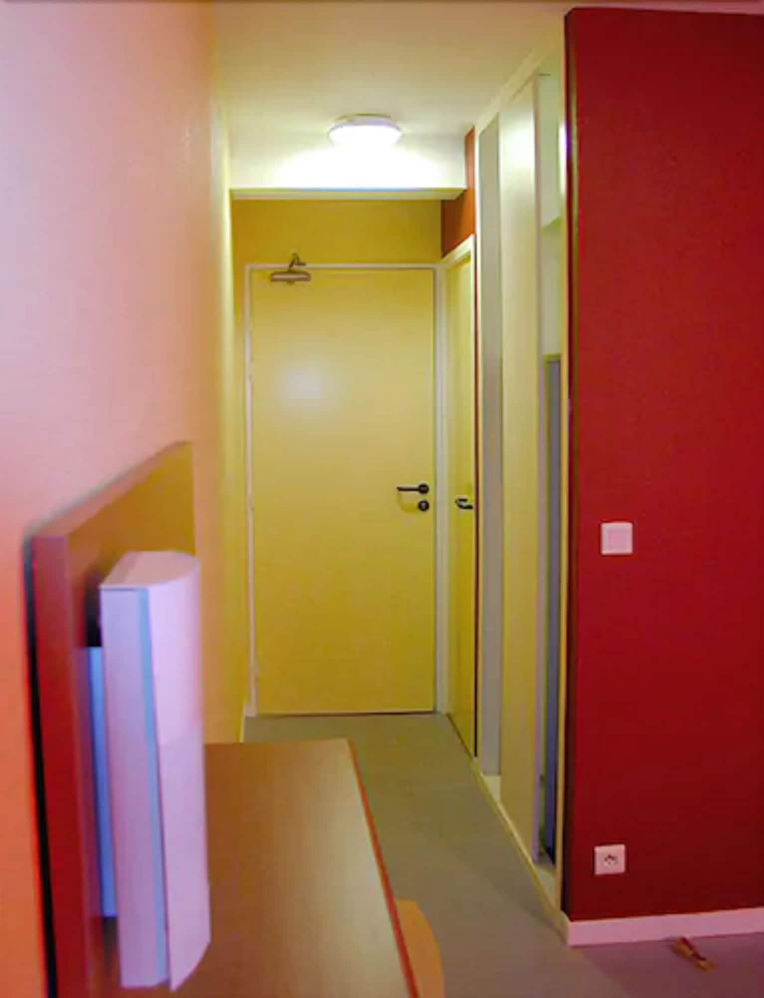 Hostel The People *