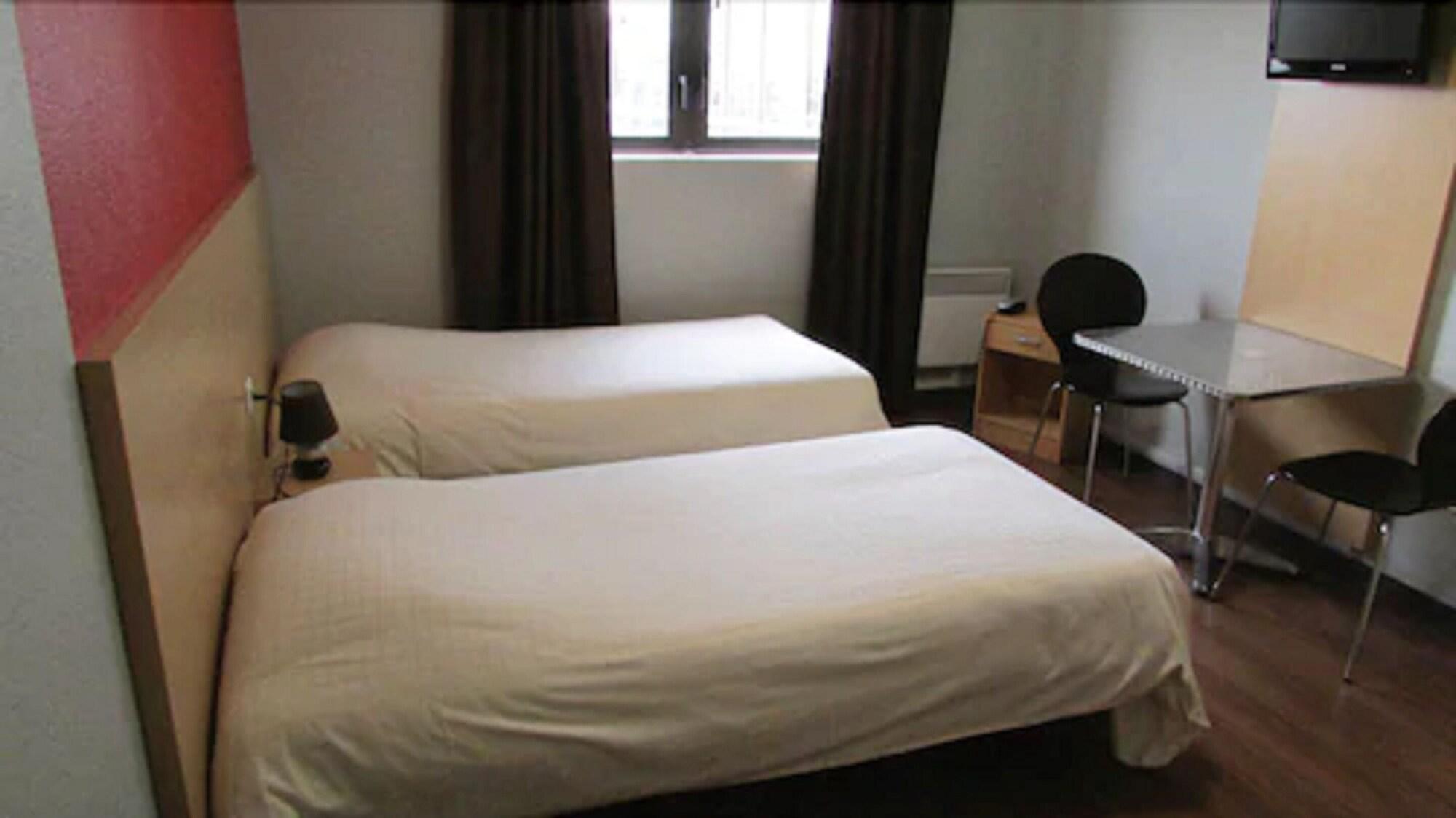 Hostel The People *