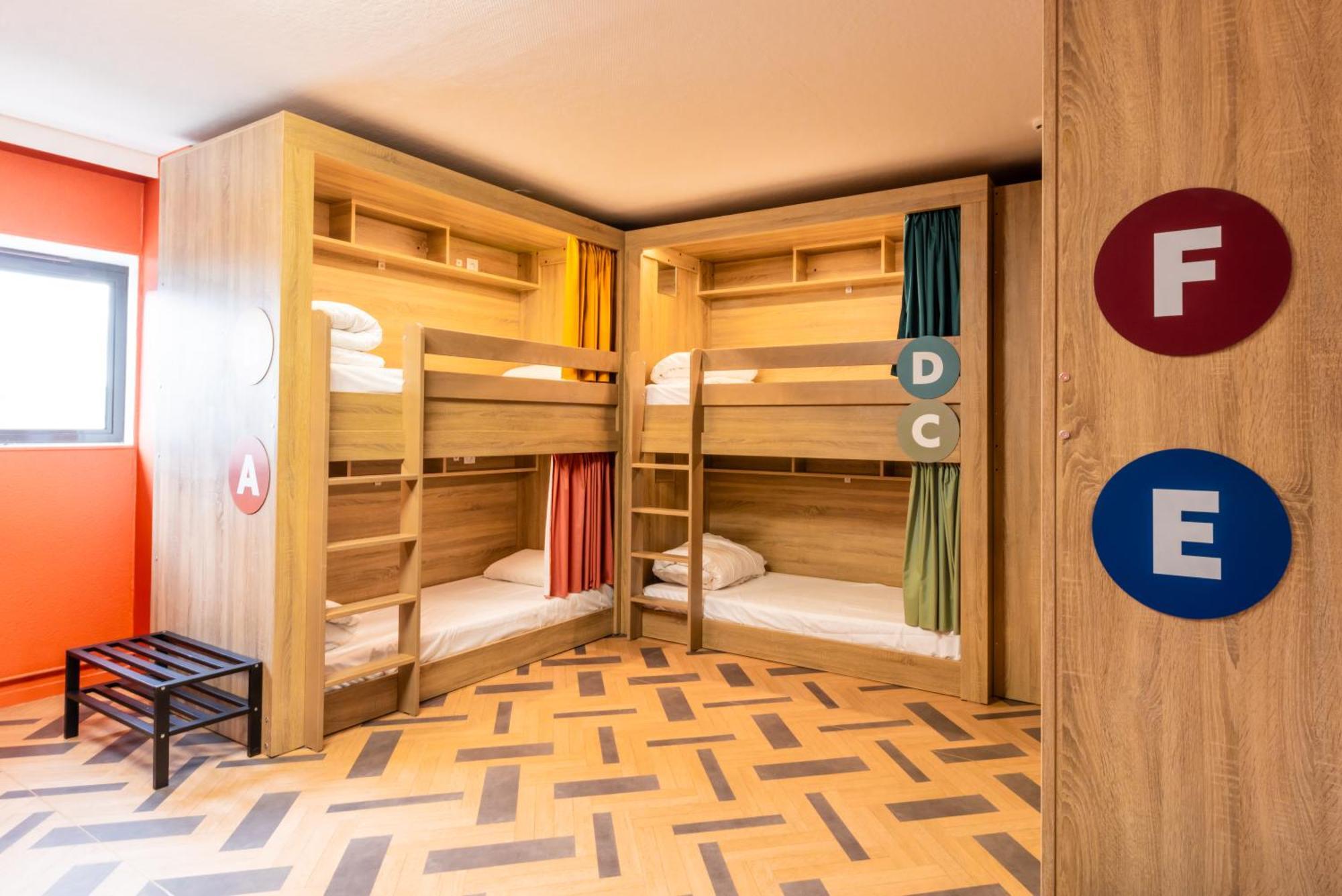 Hostel The People